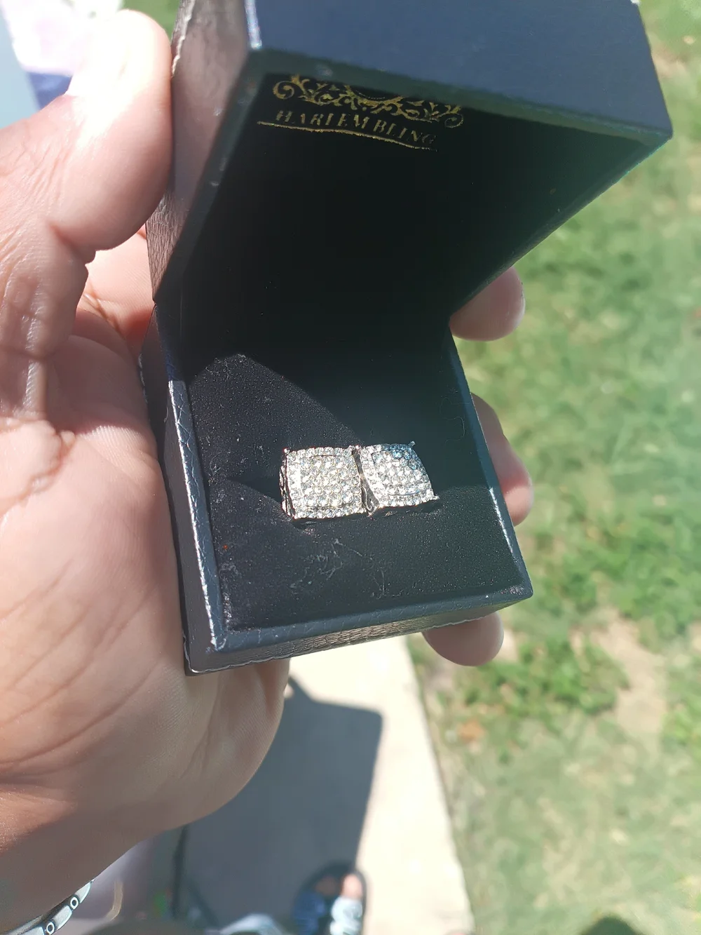 N/A square pave